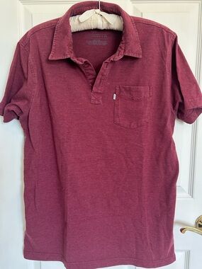 Levi’s Y2K Maroon Men’s Polo LG with Chest Pocket.
